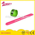 Factory price high quality silicone snap bands promotional reflective wrist slap band